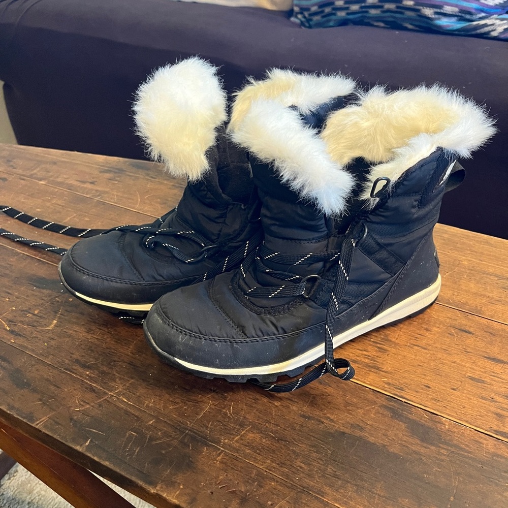 Sorel Black Winter Boots with White Fur Trim
